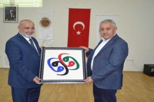 Şevki Yılmaz: Batı sevdalılarını hüsrana uğrattık