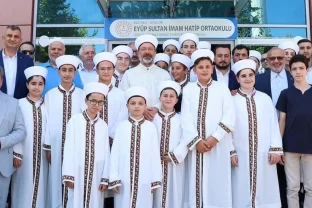 29 öğrenci için Hacı Fatma Kahraman Camii’nde icazet töreni düzenlendi