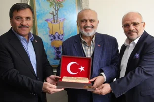 Diyanet-Sen, Şevki Yılmaz'ı ziyaret etti